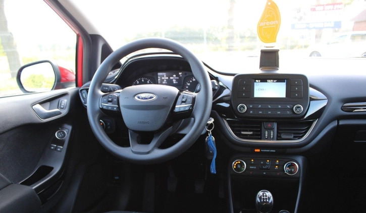 Ford Fiesta cena 34900 przebieg: 33250, rok produkcji 2019 z Kamień Pomorski małe 562